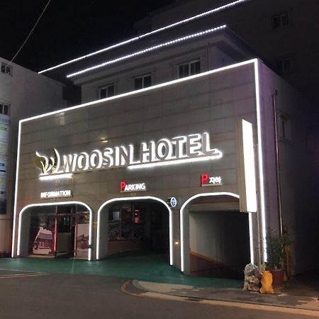 Goodstay Woosin Hotel จอนจู ภายนอก รูปภาพ